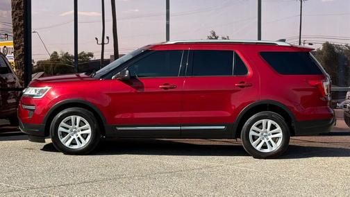 Ruby Red Metallic Tinted Clearcoat 2018 Ford Explorer XLT