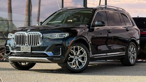 Black Sapphire Metallic 2020 BMW X7 xDrive40i