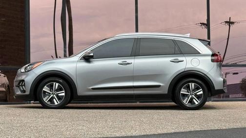 2022 Kia Niro LXS