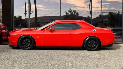 Go Mango 2016 Dodge Challenger R/T Scat Pack