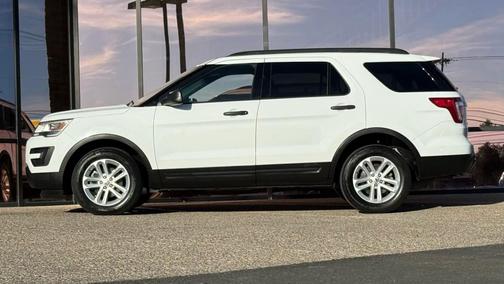 2017 Ford Explorer Base