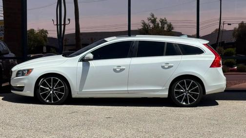 2016 Volvo V60 T5 Drive-E Premier
