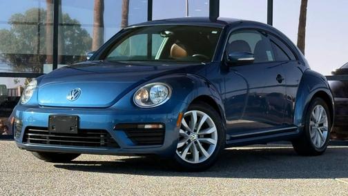 Silk Blue Metallic 2017 Volkswagen Beetle 1.8T