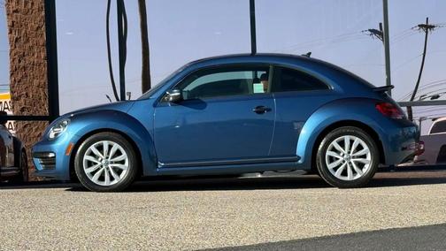 Silk Blue Metallic 2017 Volkswagen Beetle 1.8T
