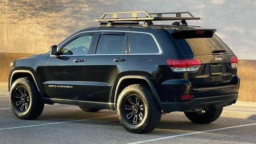 2022 Jeep Grand Cherokee Laredo