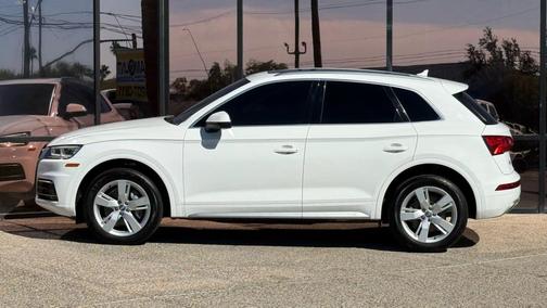 2018 Audi Q5 2.0T Premium Plus