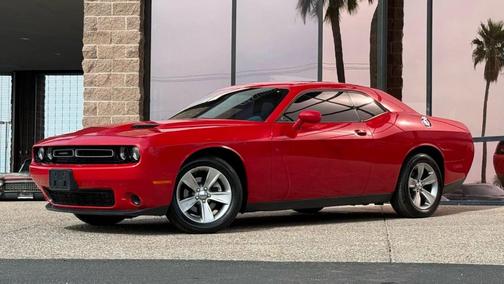 2016 Dodge Challenger SXT