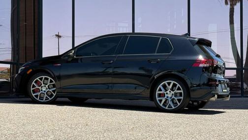 Deep Black Pearl 2022 Volkswagen Golf GTI 1.4T TSI