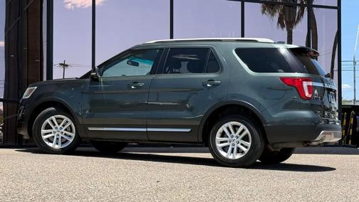 Guard Metallic 2016 Ford Explorer XLT