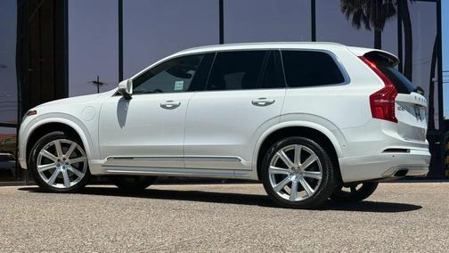 White 2017 Volvo XC90 Hybrid T8 Inscription