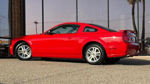 Red 2005 Ford Mustang GT Premium