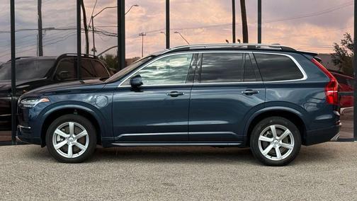 2019 Volvo XC90 Momentum