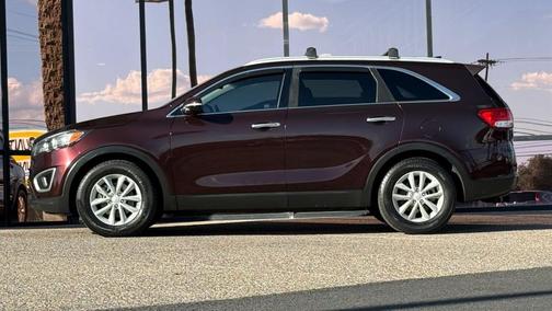 Dark Cherry 2016 Kia Sorento LX