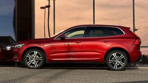 2019 Volvo XC60 T5 Momentum
