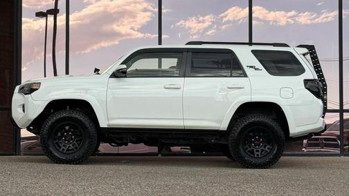 Super White 2018 Toyota 4Runner TRD Off Road Premium