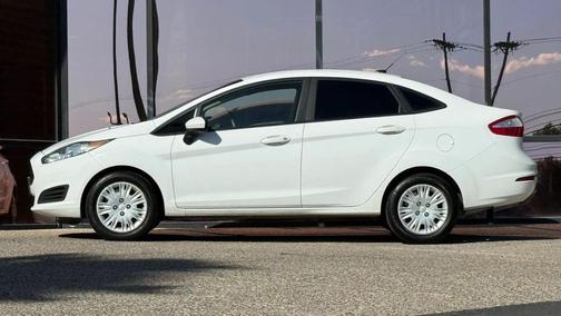 Oxford White 2016 Ford Fiesta S
