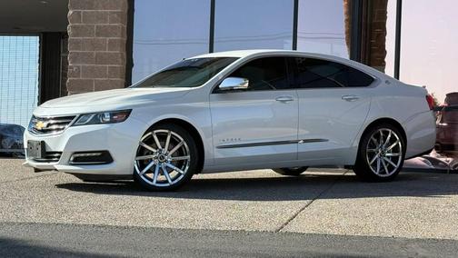 Iridescent Pearl Tricoat 2016 Chevrolet Impala LTZ