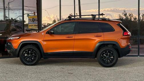 2016 Jeep Cherokee Sport