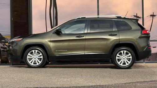 2015 Jeep Cherokee Sport