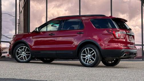 2016 Ford Explorer Sport