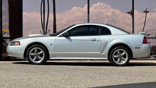 Silver Metallic 2001 Ford Mustang GT