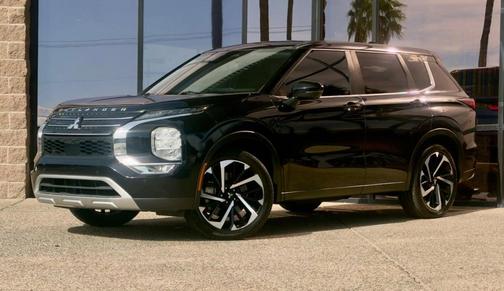 2022 Mitsubishi Outlander SE