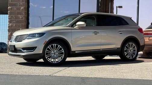 Palladium White Gold Metallic 2017 Lincoln MKX Reserve