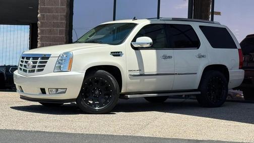 White Diamond Tricoat 2014 Cadillac Escalade Luxury
