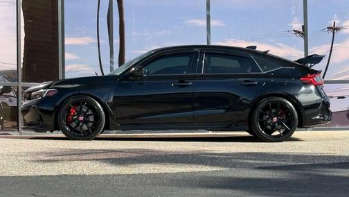 2024 Honda Civic Type R Base (M6)