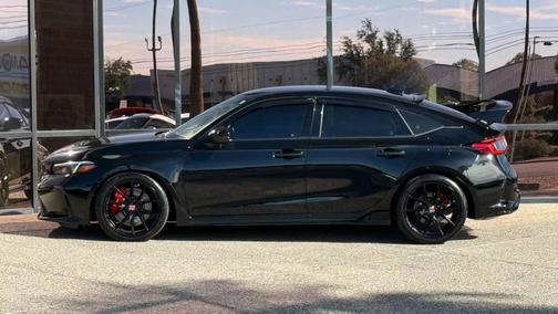 2024 Honda Civic Type R Base (M6)