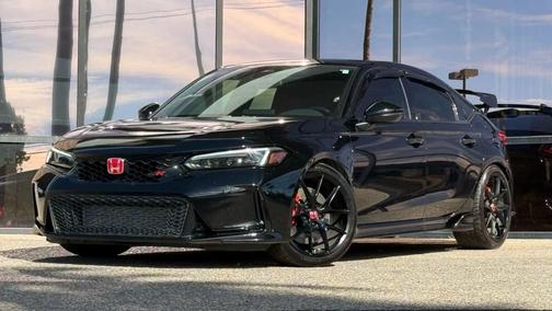 2024 Honda Civic Type R Base (M6)