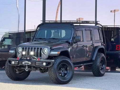 Granite Crystal Metallic Clearcoat 2018 Jeep Wrangler Unlimited Rubicon