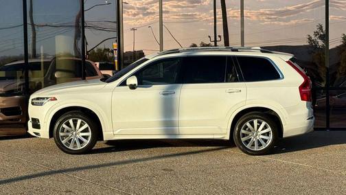 2018 Volvo XC90 T5 Momentum
