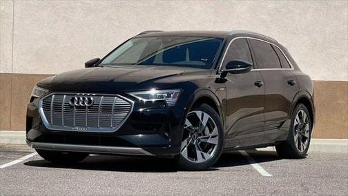 2022 Audi e-tron Premium