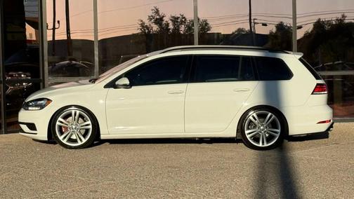 2018 Volkswagen Golf SportWagen TSI S