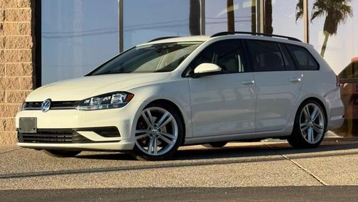 2018 Volkswagen Golf SportWagen TSI S