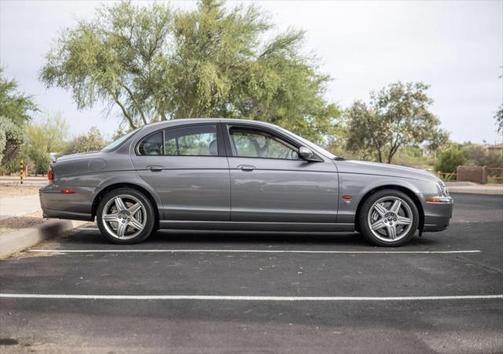 2003 Jaguar S-Type 4.2L V8 R