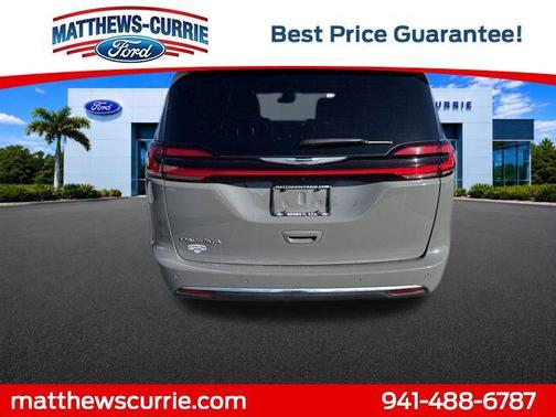 Ceramic Gray Clearcoat 2025 Chrysler Pacifica L