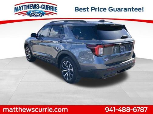 2025 Ford Explorer ST-Line