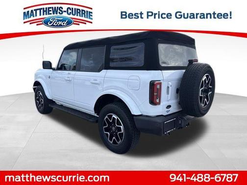 OXFORD WHITE 2023 Ford Bronco Outer Banks