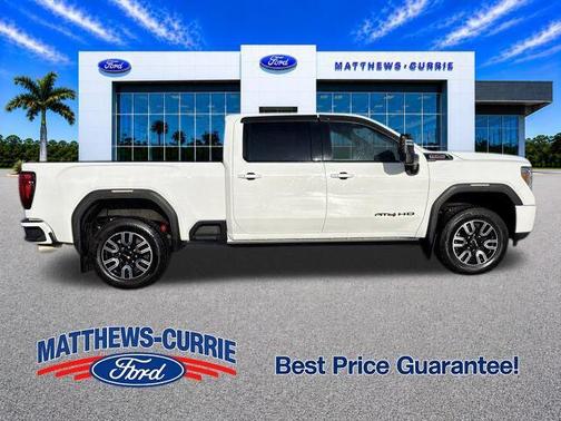 Summit White 2022 GMC Sierra 3500 AT4