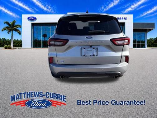 ICONIC SILVER METALLIC 2024 Ford Escape ST-Line