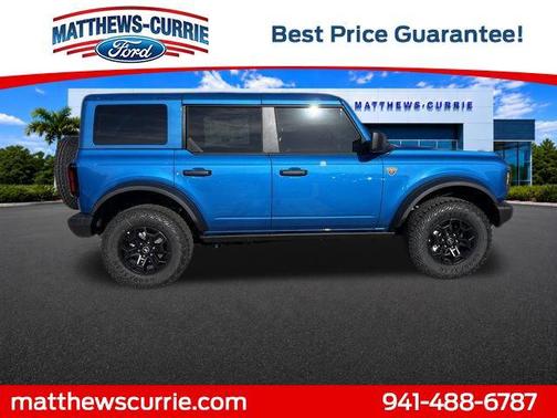 VELOCITY BLUE METALLIC 2026 Ford Bronco Badlands