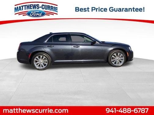 2017 Chrysler 300 Limited