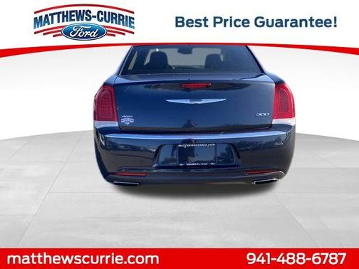 2017 Chrysler 300 Limited