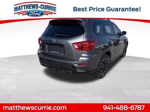 2019 Nissan Pathfinder SL