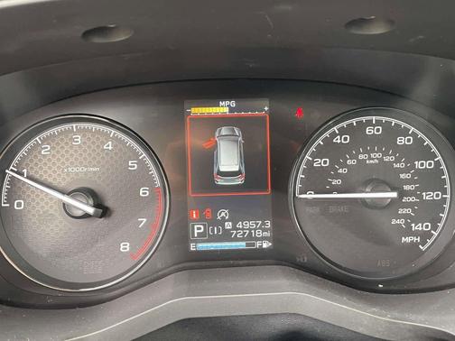 Crystal White Pearl 2021 Subaru Forester Base