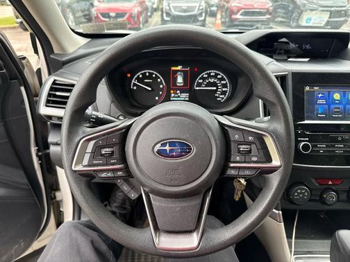 Crystal White Pearl 2021 Subaru Forester Base