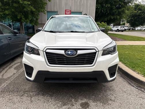 Crystal White Pearl 2021 Subaru Forester Base
