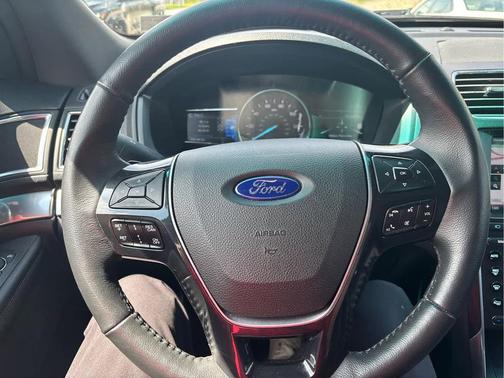 Ingot Silver Metallic 2016 Ford Explorer Limited